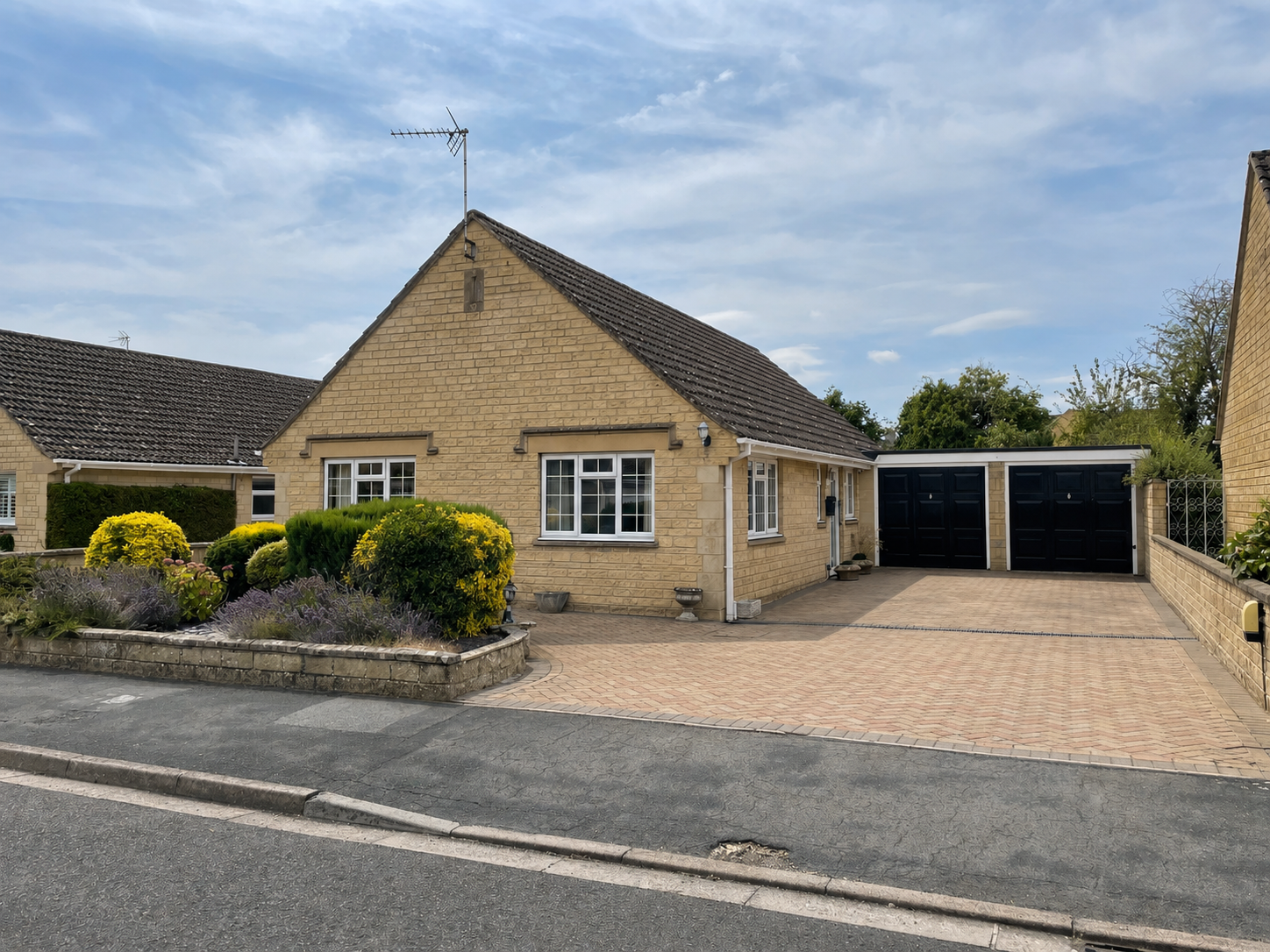 7, Briary Road, Lechlade photo 2