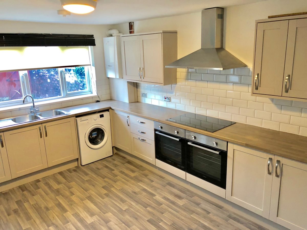 151 Dodworth Road, Barnsley photo 2