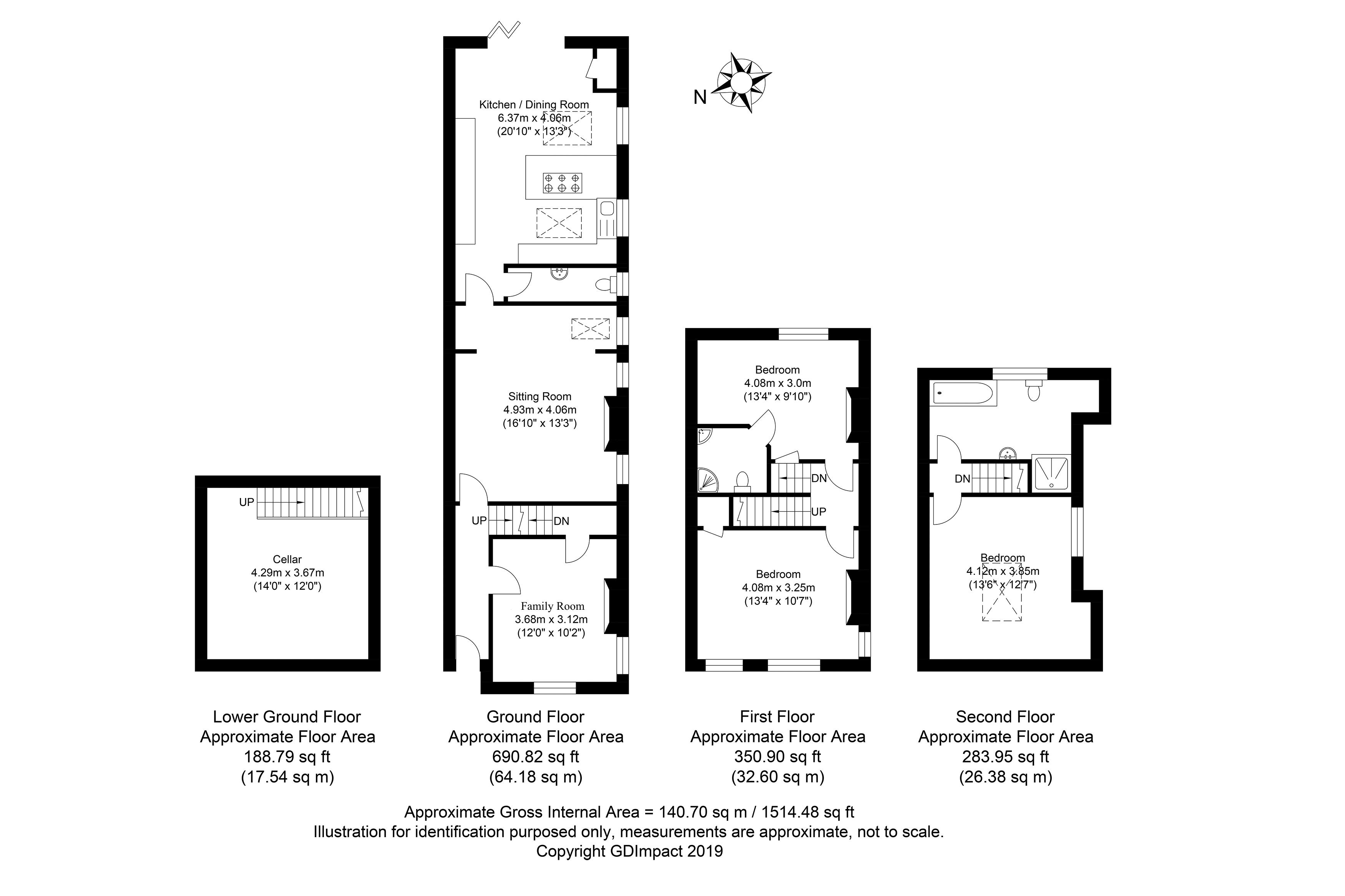 3 Bedrooms Semi-detached house for sale in Barrington Road, Horsham, West Sussex RH13