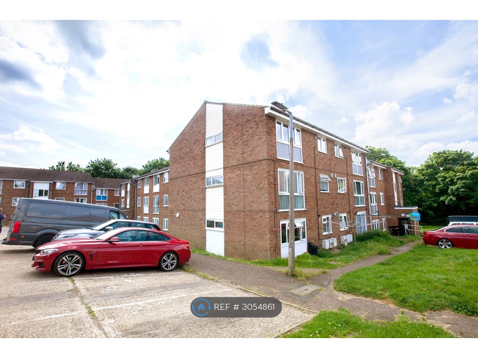 Cleves Road, Hemel Hempstead photo 2
