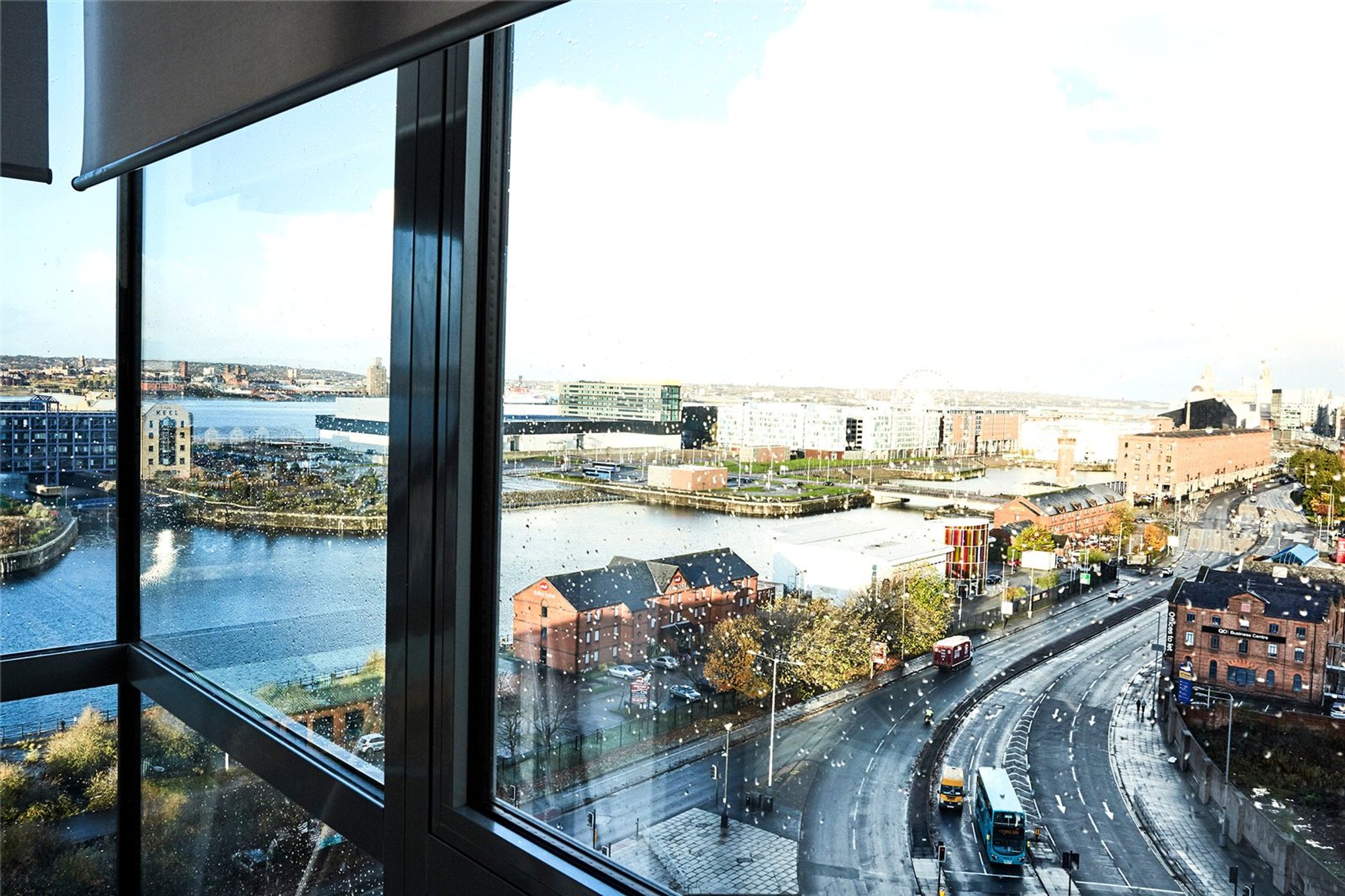 906 The Studios, 25 Plaza Boulevard, Liverpool photo 2