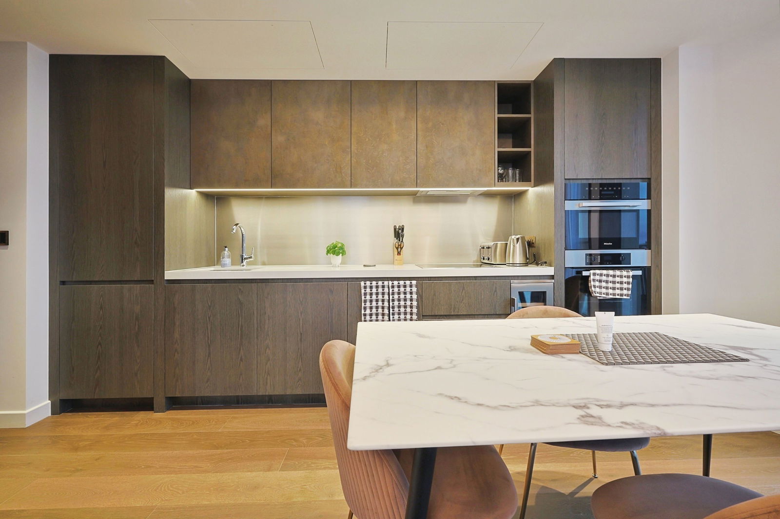 3 bedroom new flat for sale 0