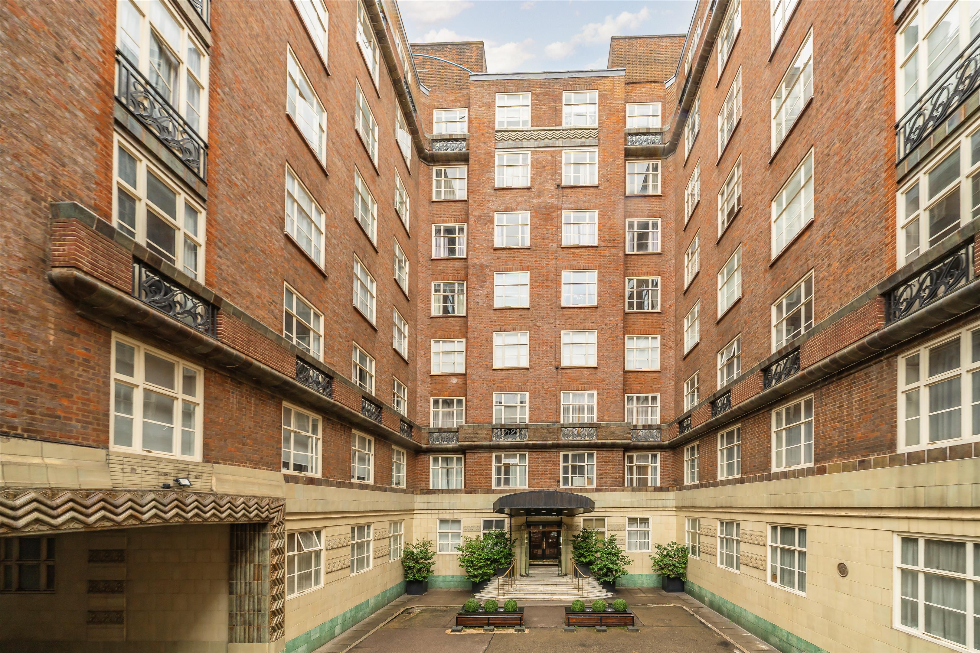 2 bedroom flat for sale 0