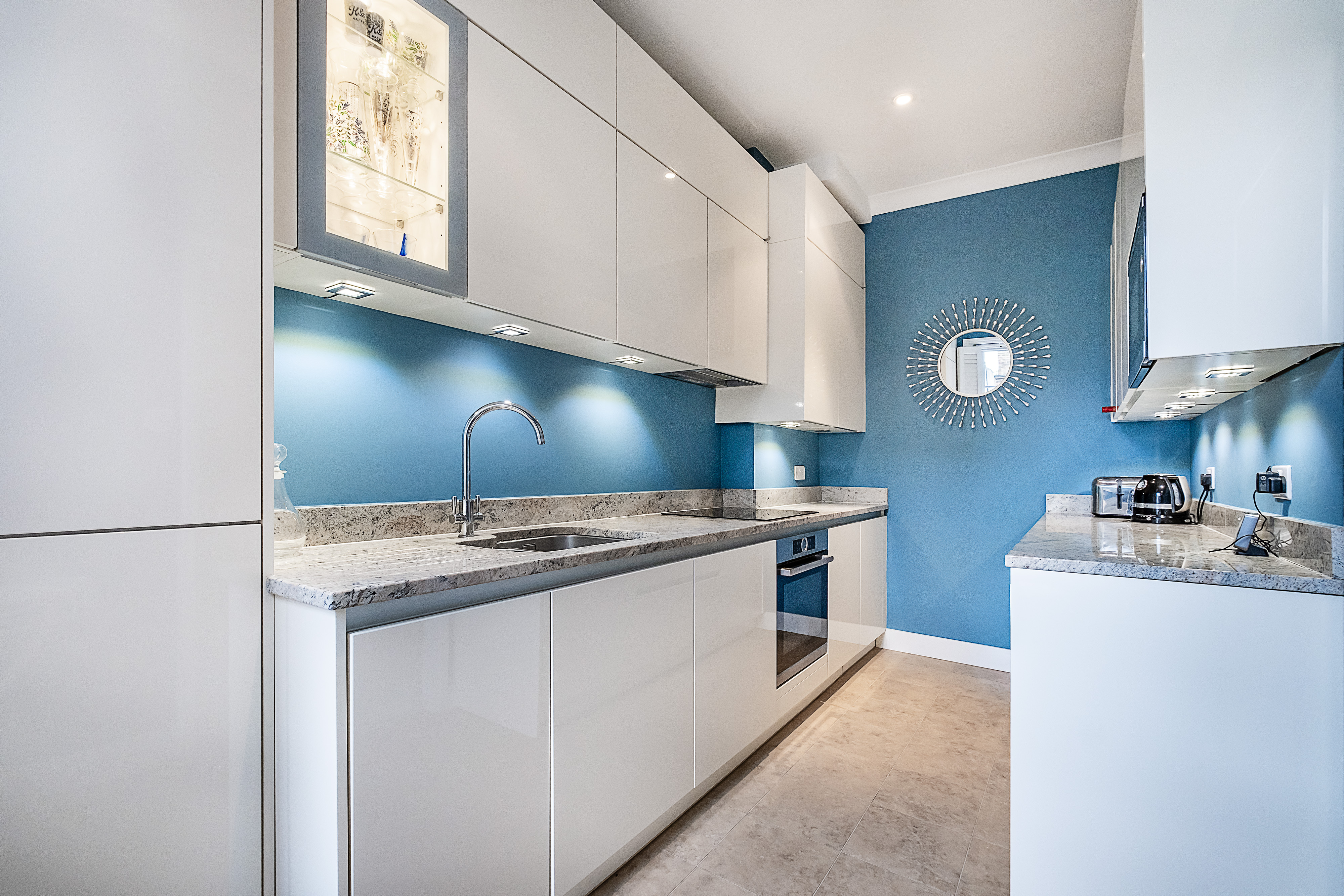 3 bedroom flat for sale 0