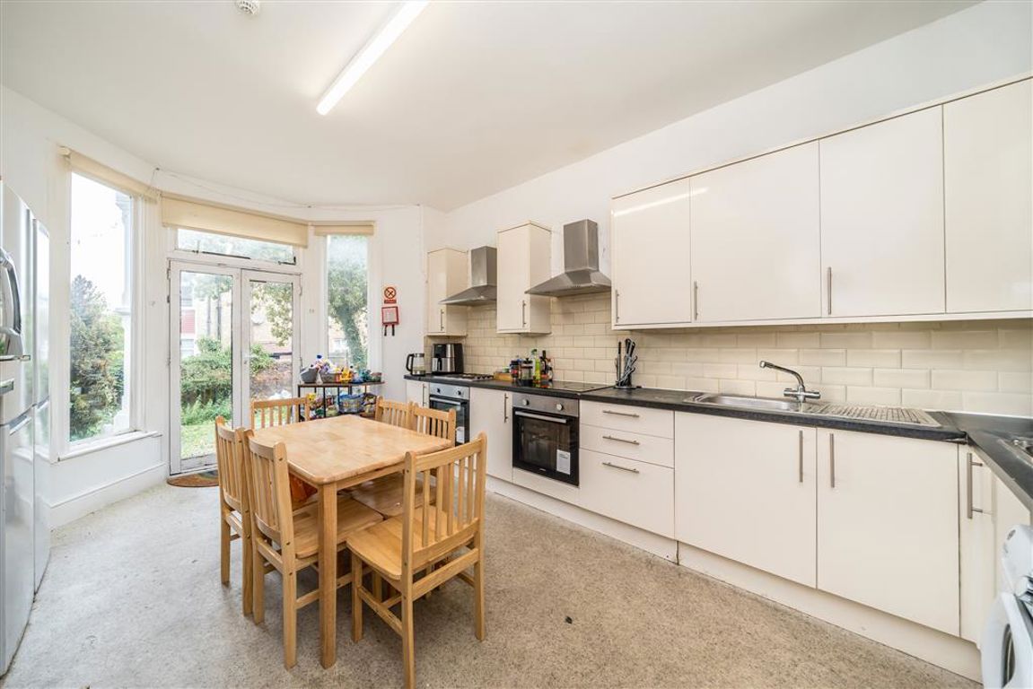 10, Musgrove Road, London photo 4