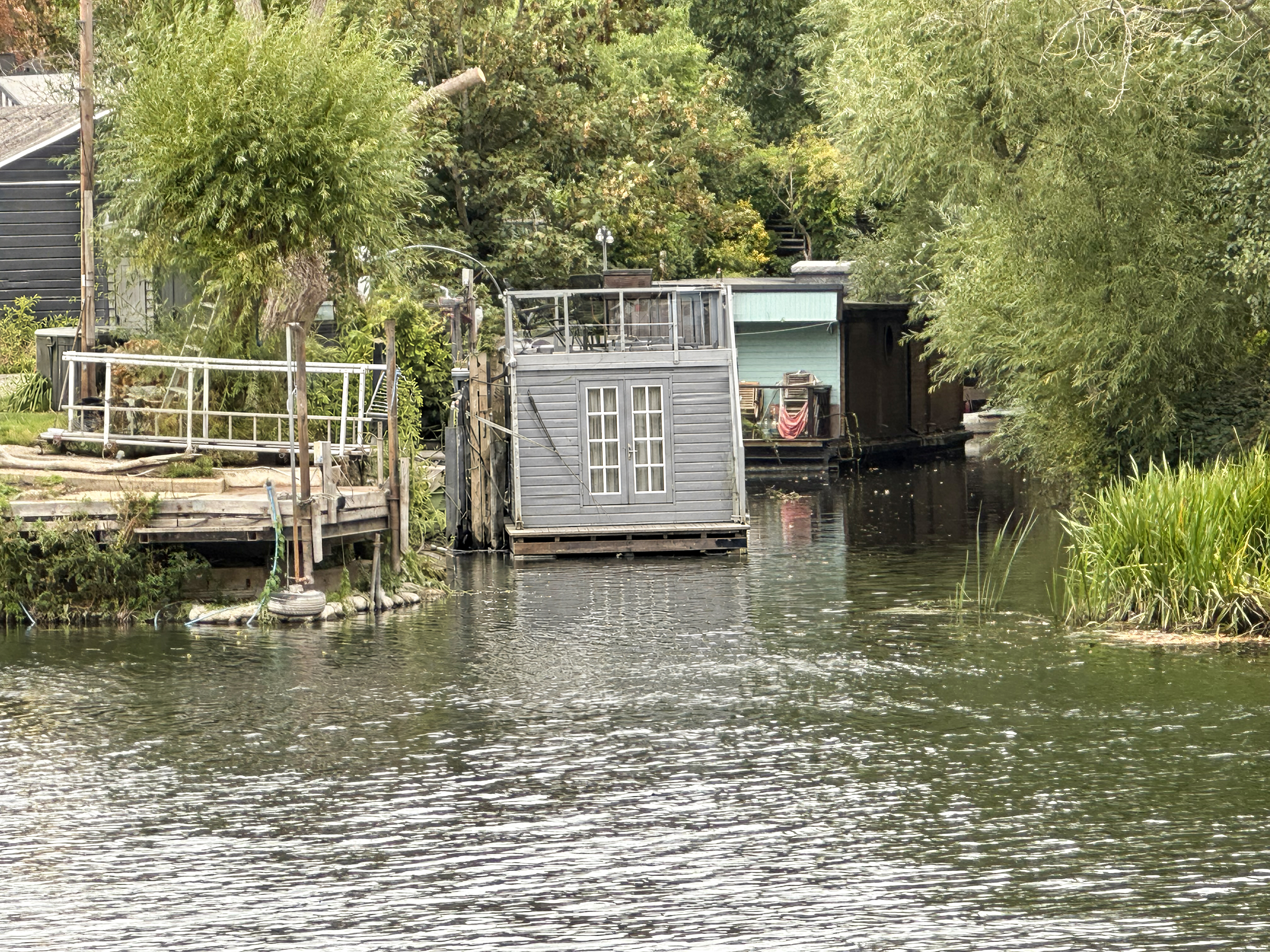 Ferry Lane, Staines-upon-Thames photo 5