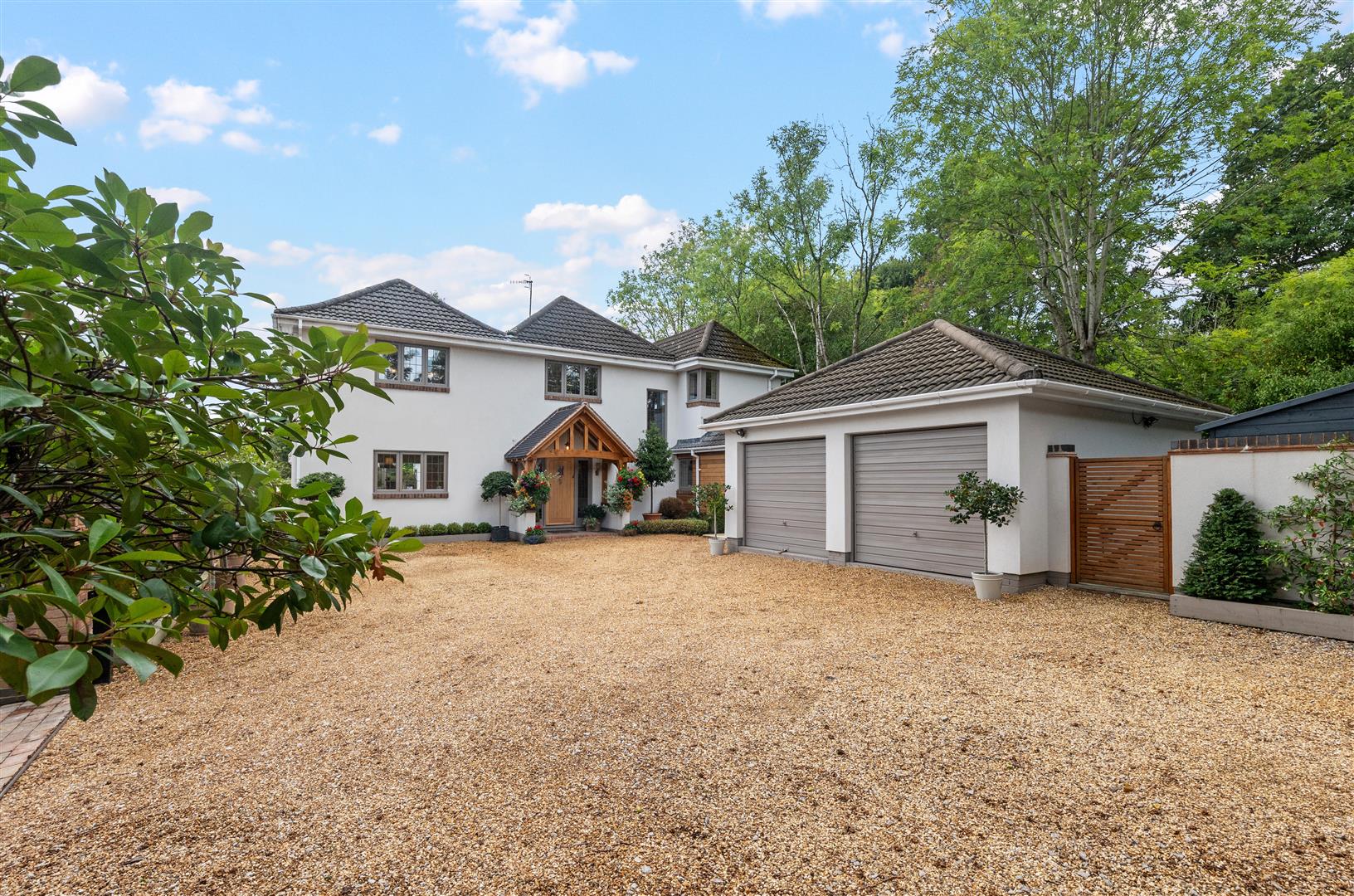 4 bedroom property for sale 0