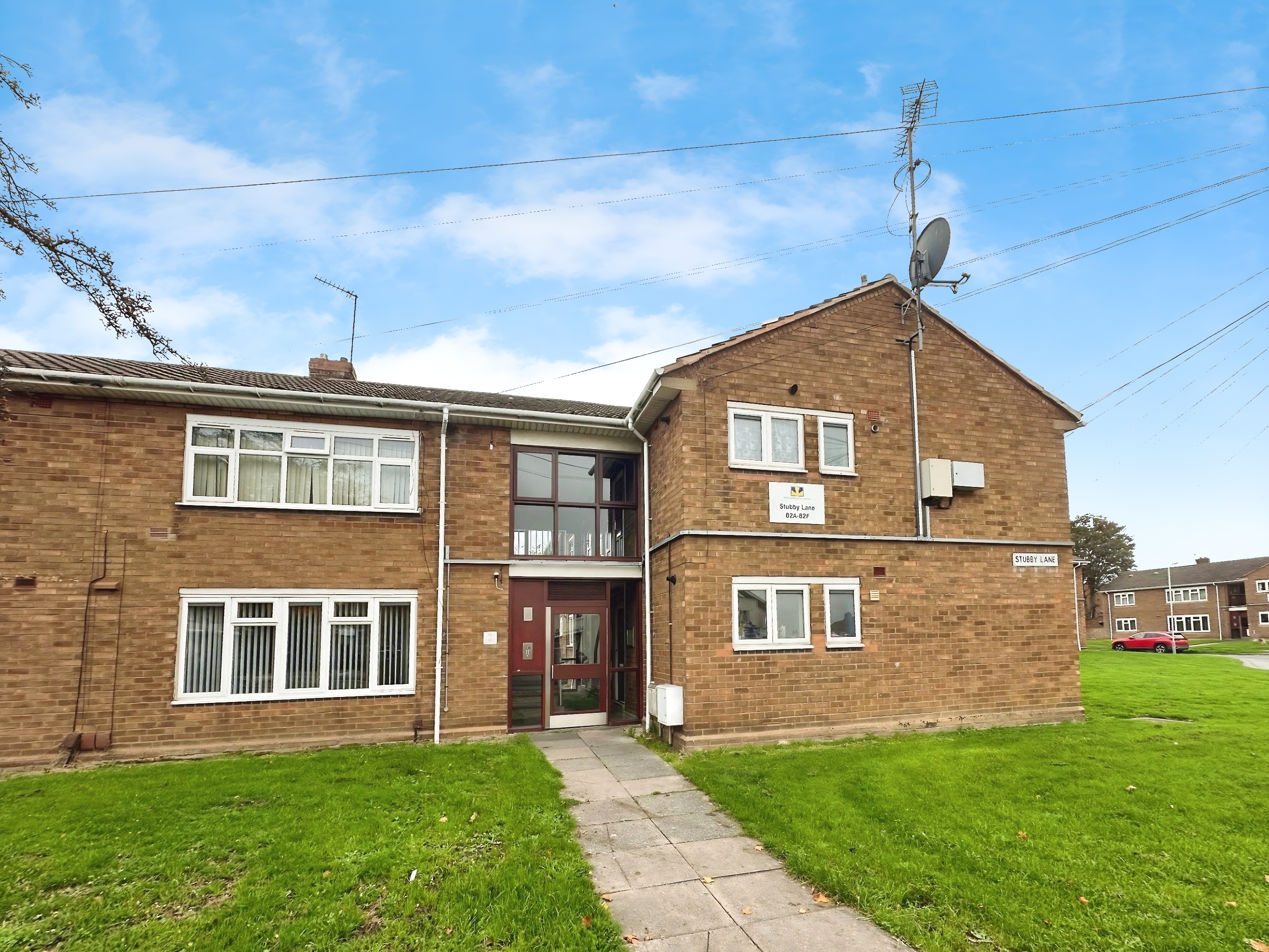 2-bed flat on 82a, Stubby Lane, Wolverhampton, £90,000