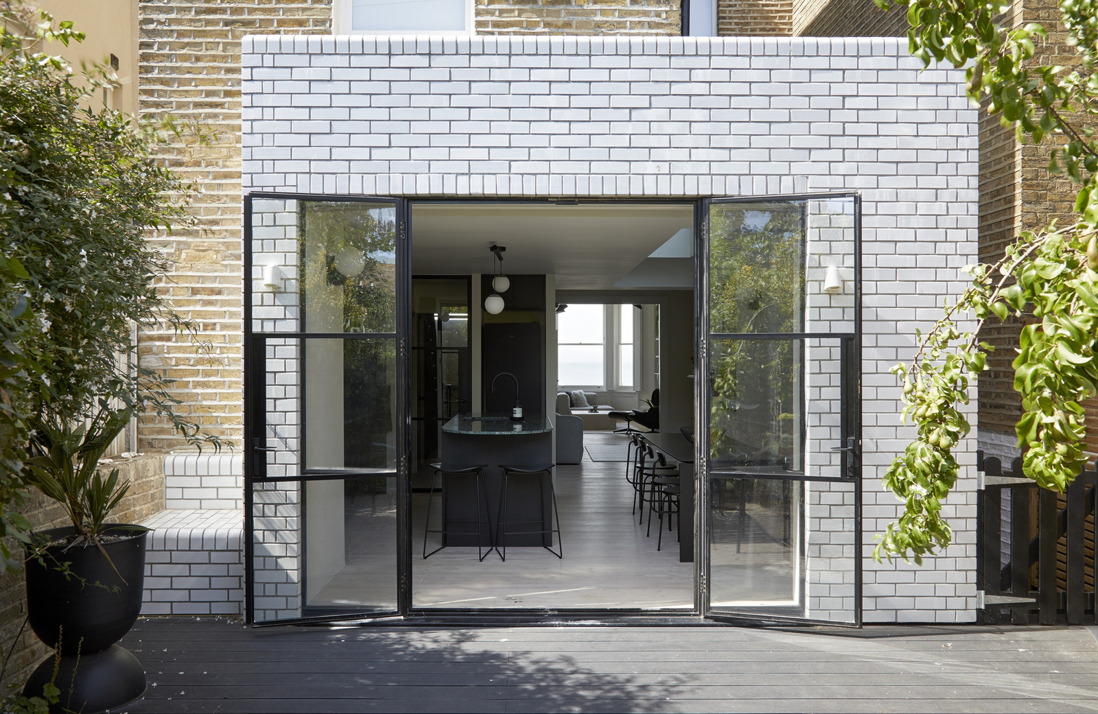 6 bedroom terraced house for sale 0