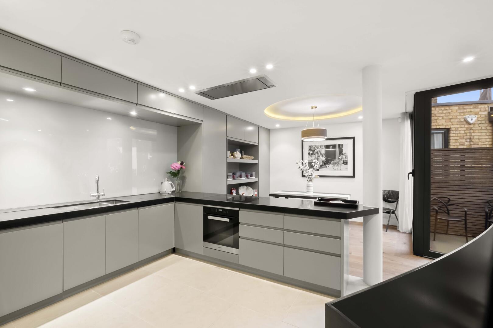 3 bedroom end terrace house for sale 0