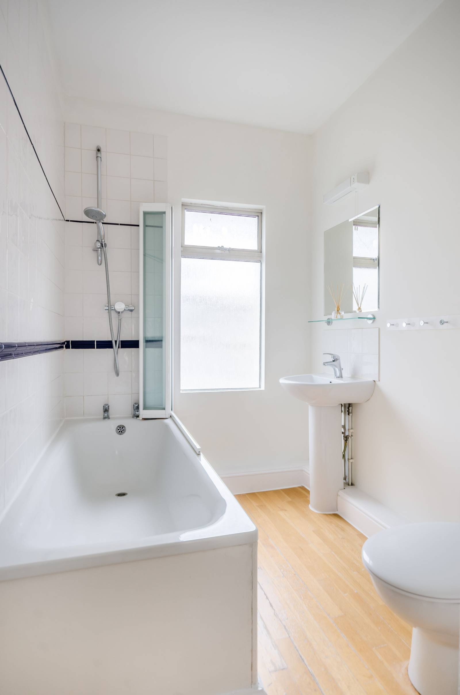 Photos of Harwood Road, Fulham Broadway, London SW6 67274858