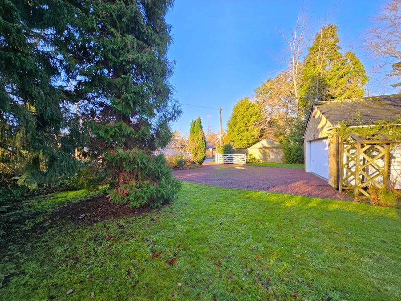 Photos of Woolsington Park South, Woolsington, Newcastle Upon Tyne NE13