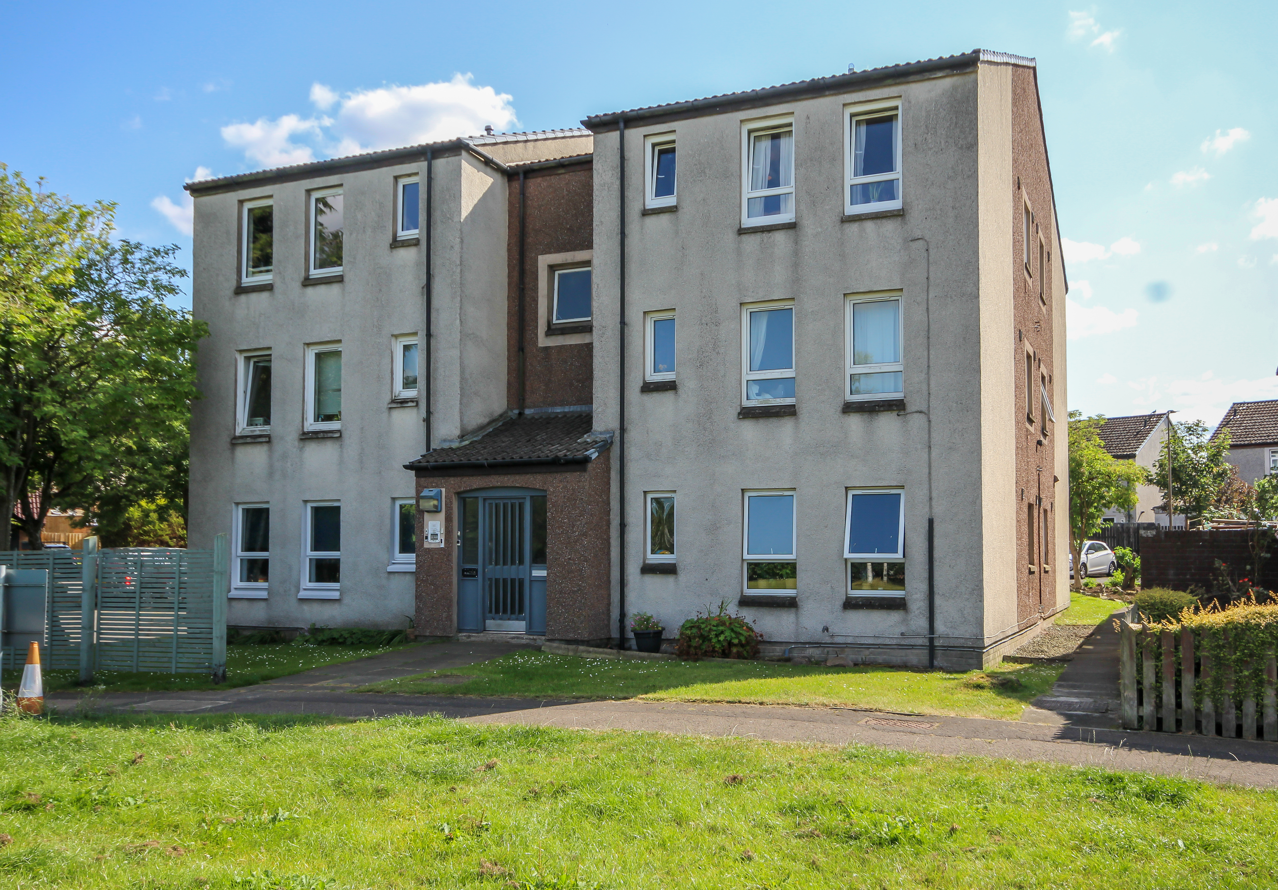 Redcraigs Road, West Lothian photo 4