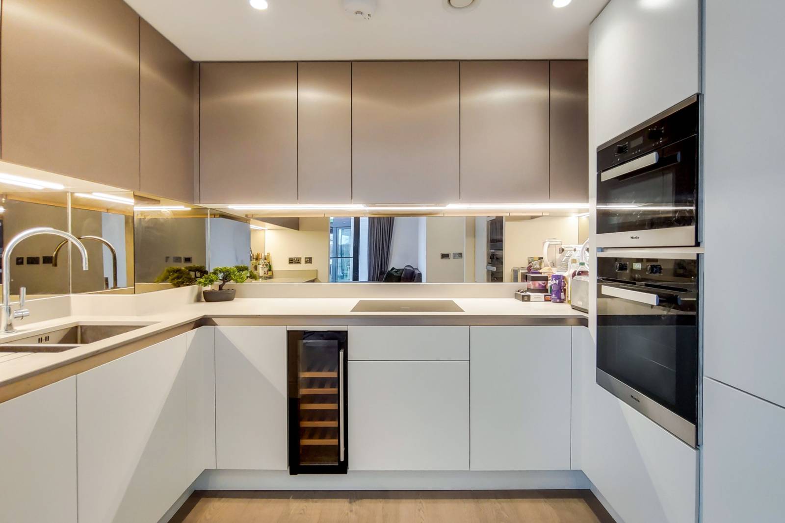 2 bedroom flat for sale 0