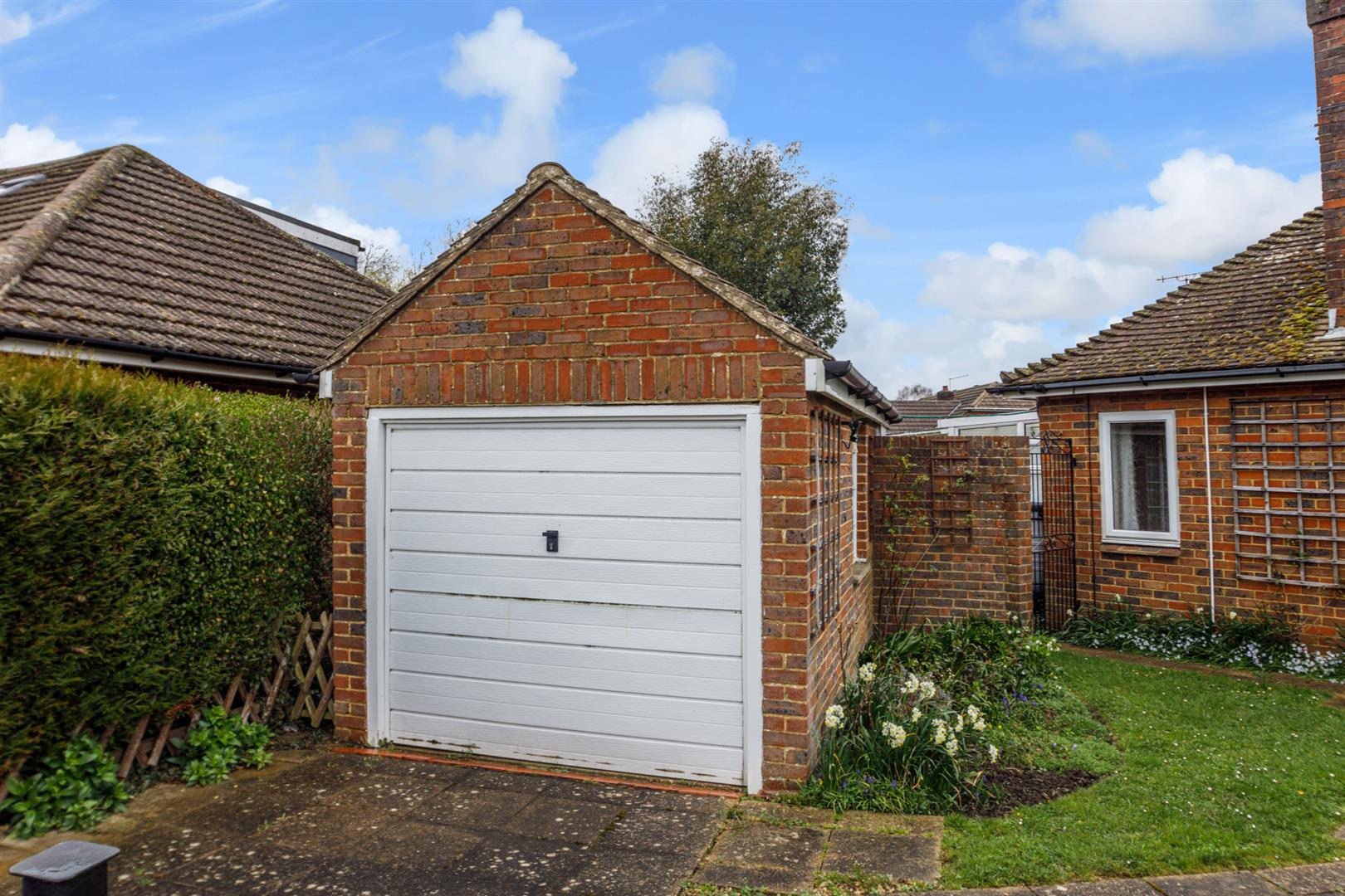 Photos of Brookmead, Hildenborough, Tonbridge TN11 64348923