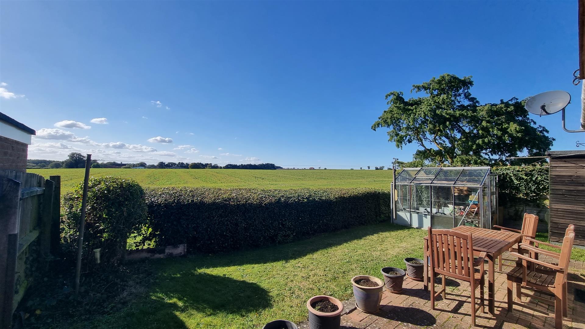 11, Kennedy Close, Halesworth photo 3