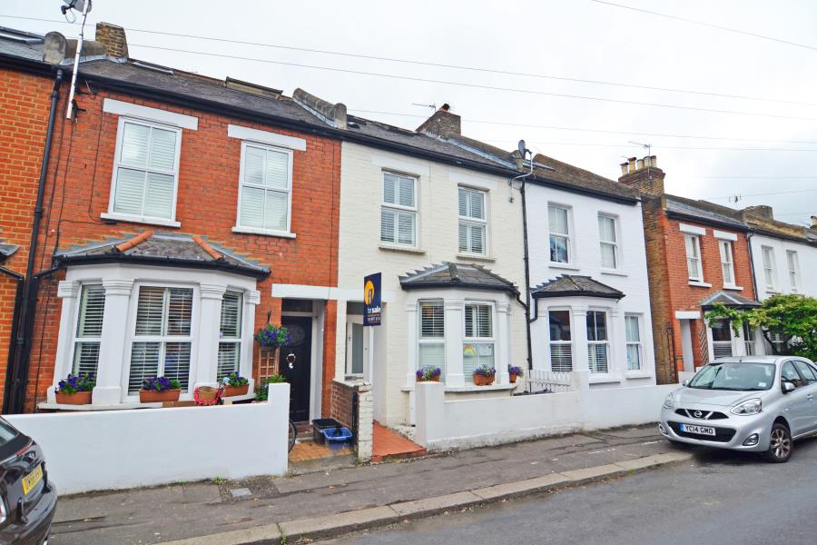 3 bedroom terraced in TEDDINGTON