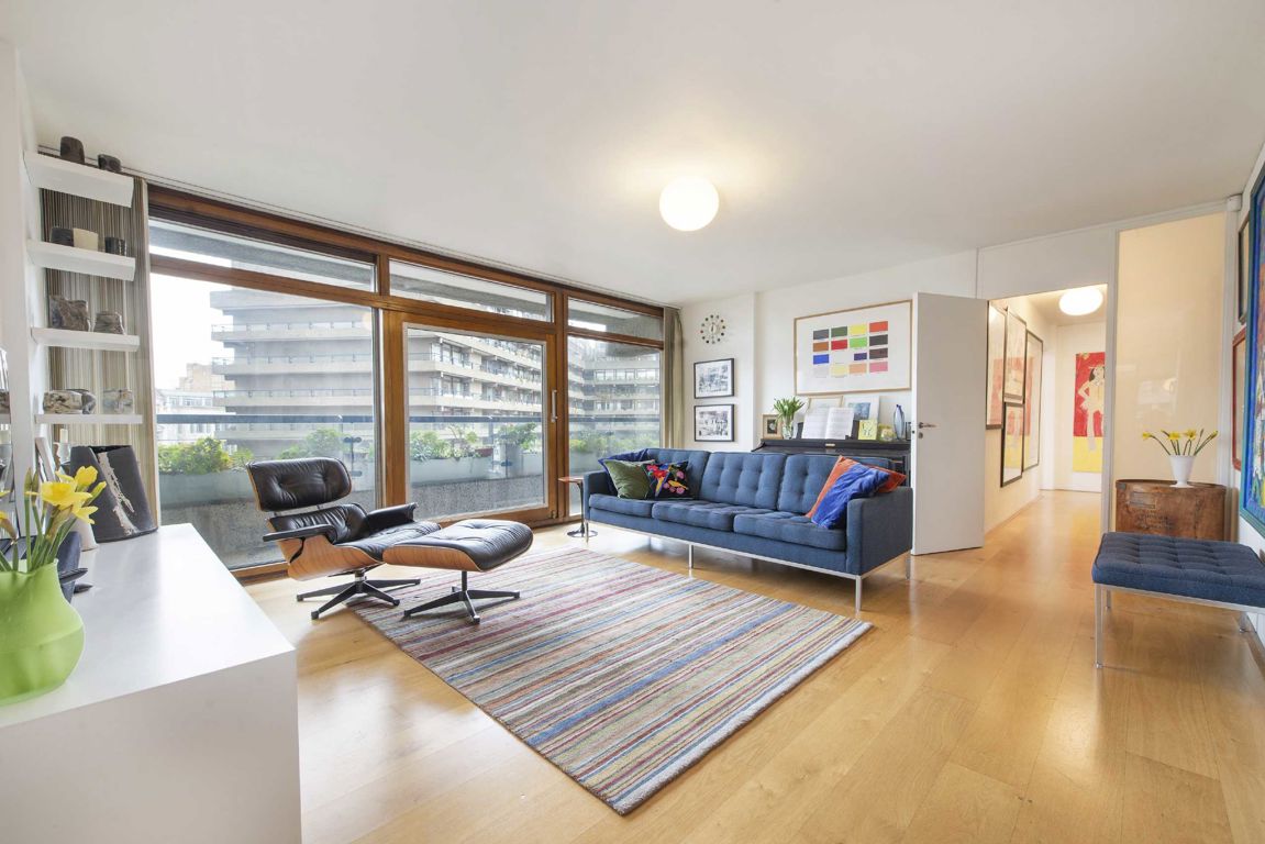 3 bedroom flat for sale 0
