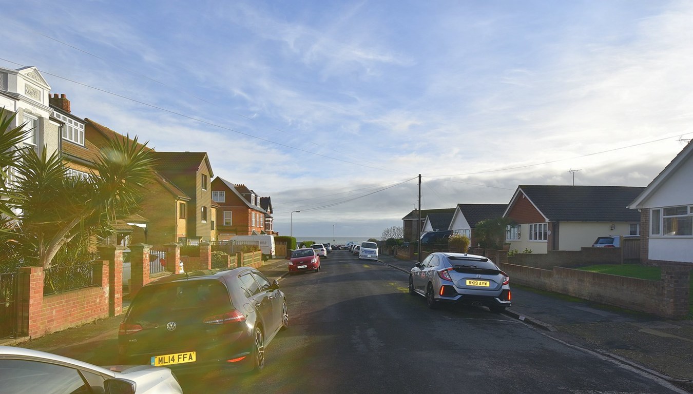 Photos of 7 Seapoint Road, Broadstairs CT10 57007722 Zoopla