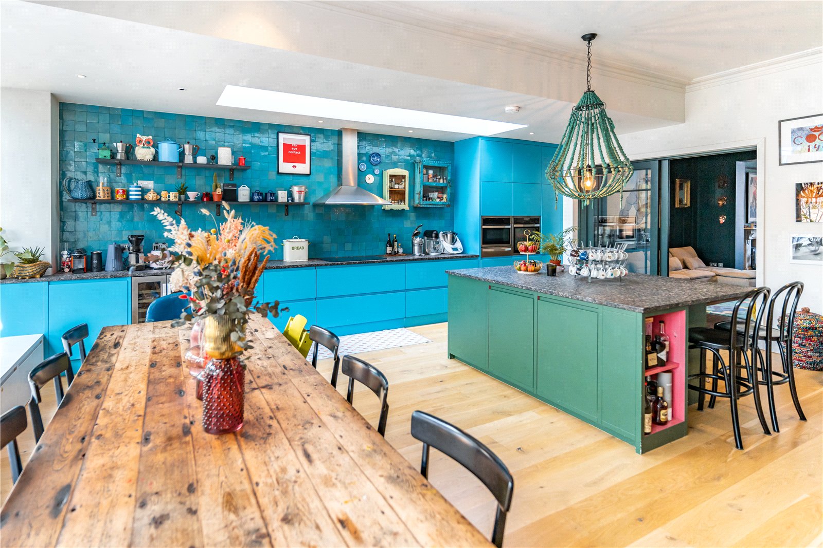 6 bedroom semi-detached house for sale 0