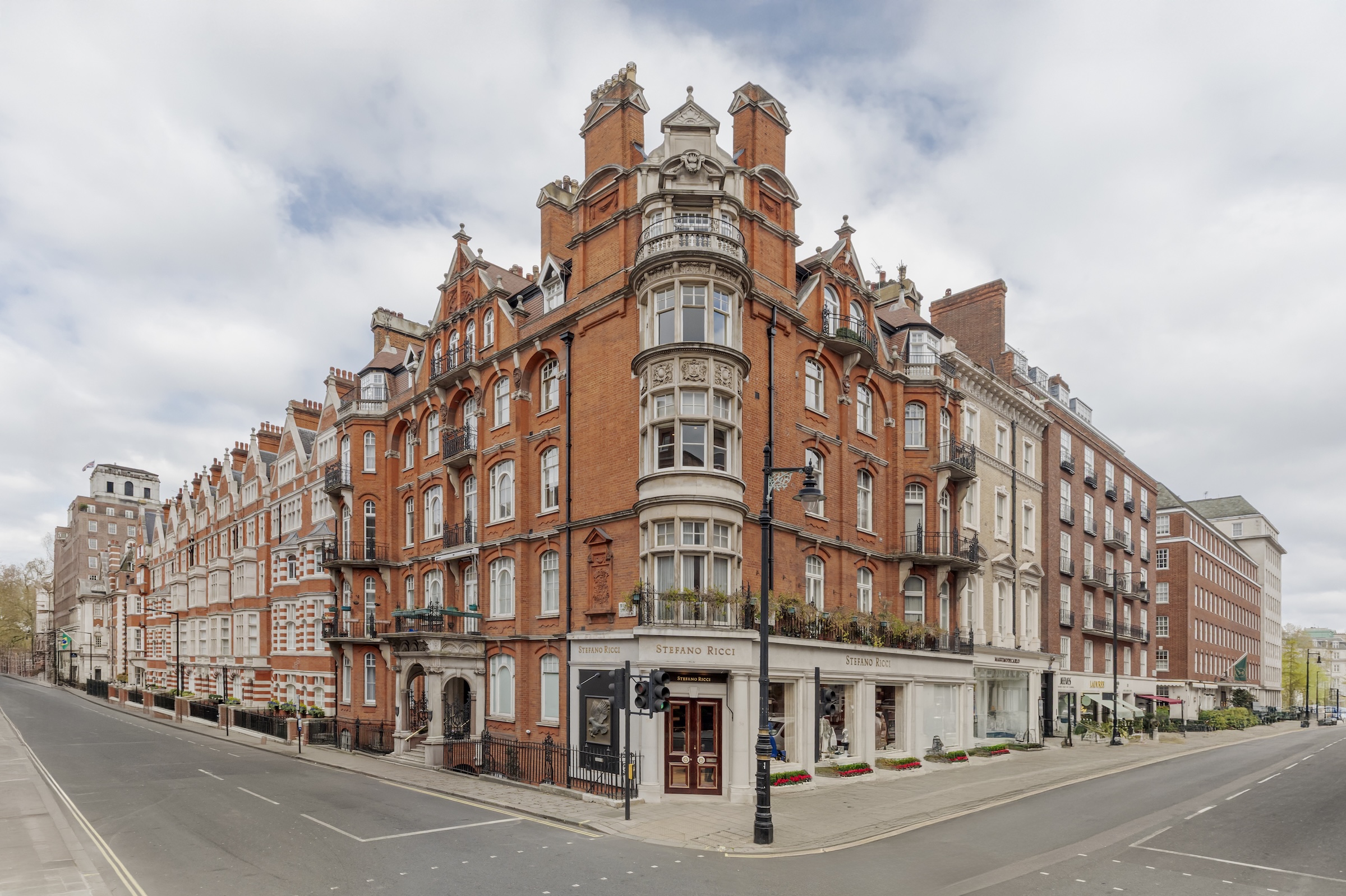 3 bedroom flat for sale 0