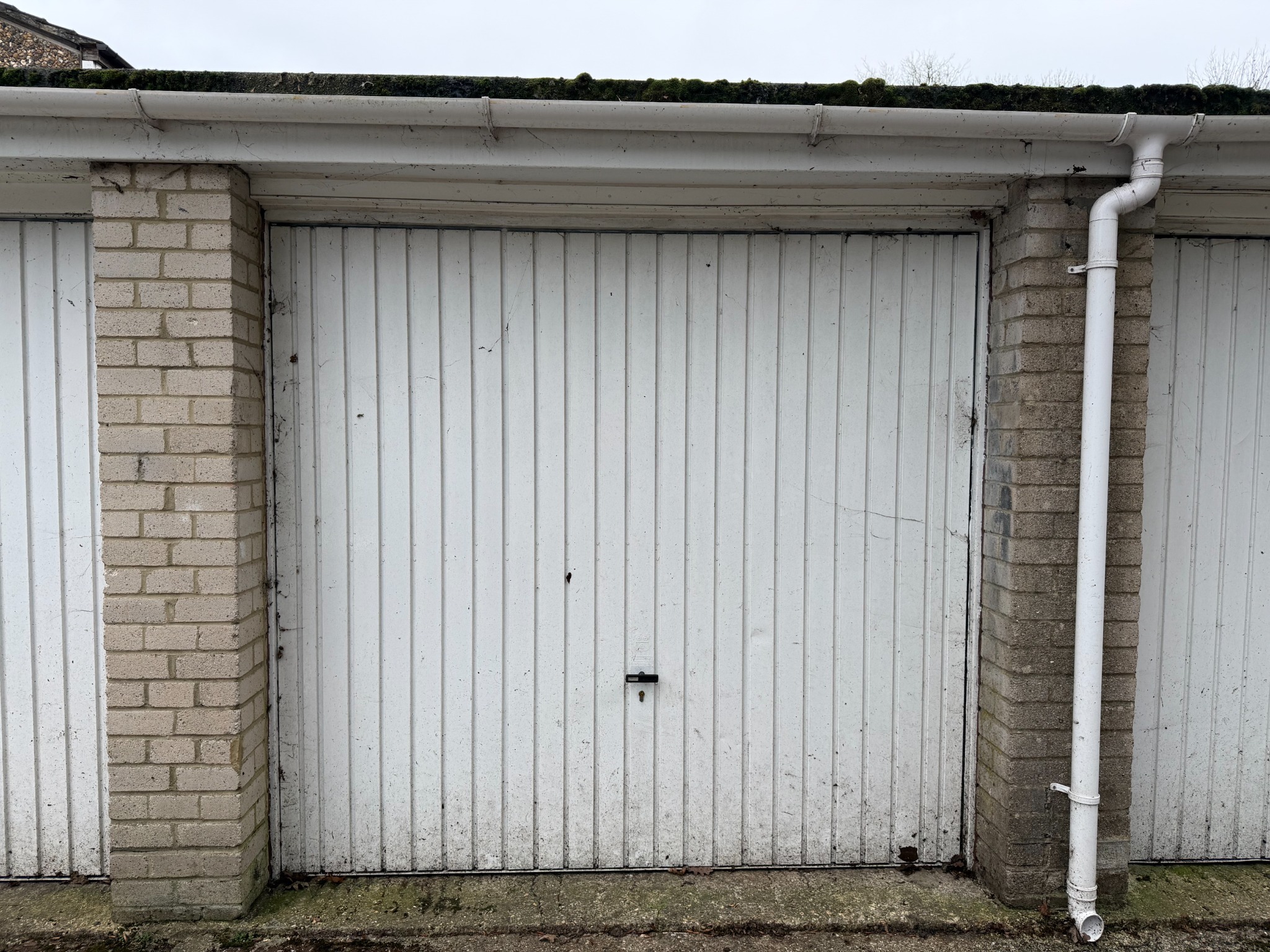 Garage 8, Block A, Andover photo 3
