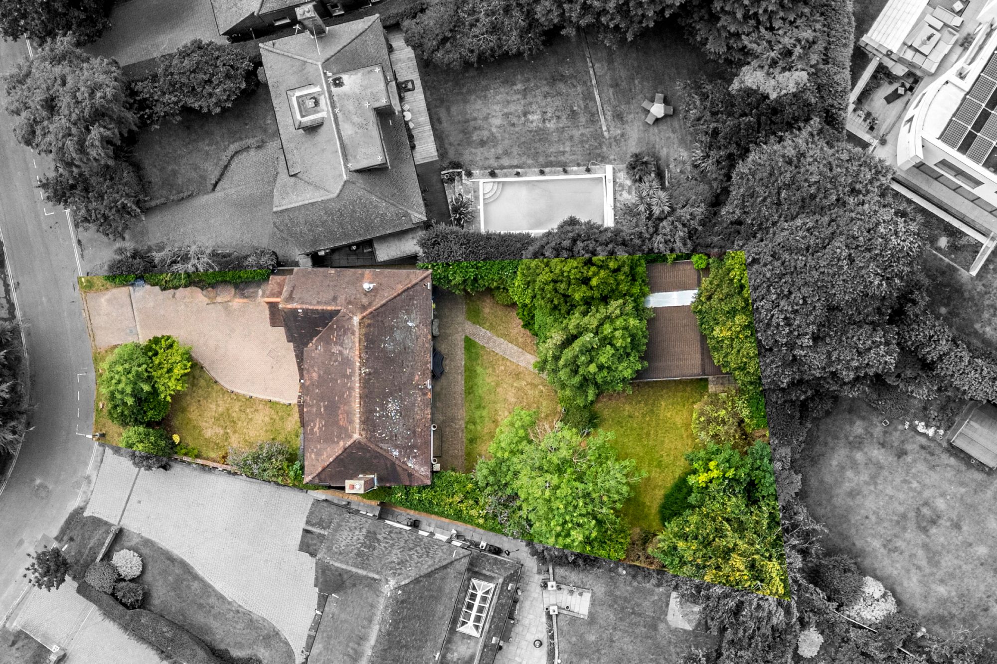 4 bedroom detached house for sale 0