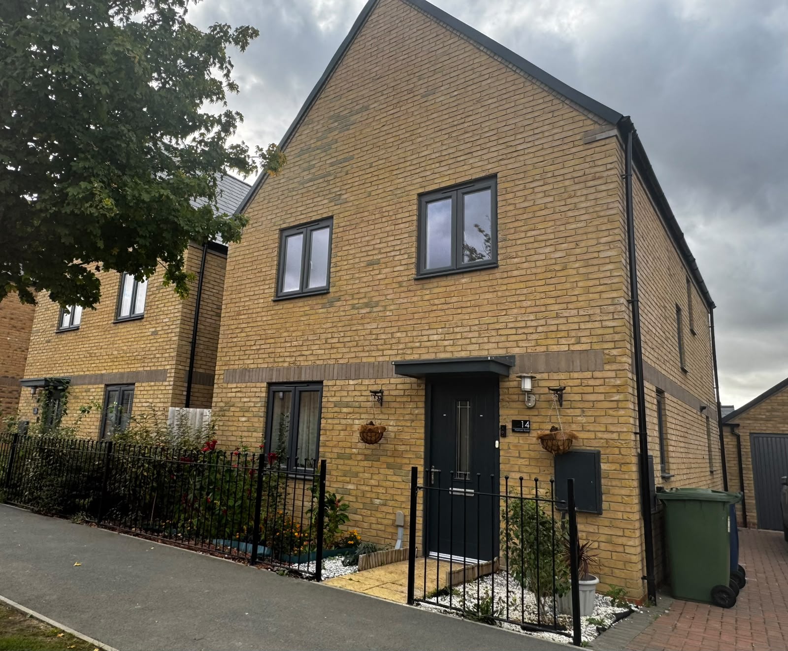Firethorn Road, St. Neots photo 2