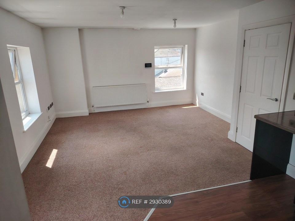 Flat, Back Morecambe St, Morecambe photo 2