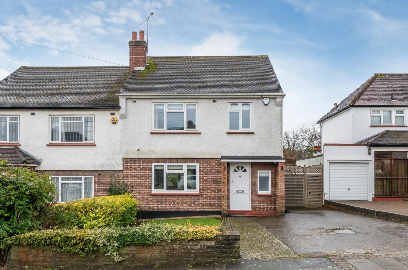 3 bedroom semi-detached house for sale 0