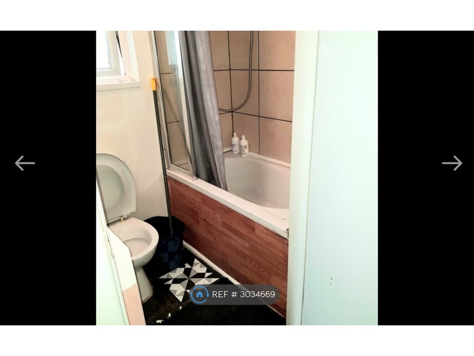 1-bed house on Woodlands Terrace, Swansea, £400/mo