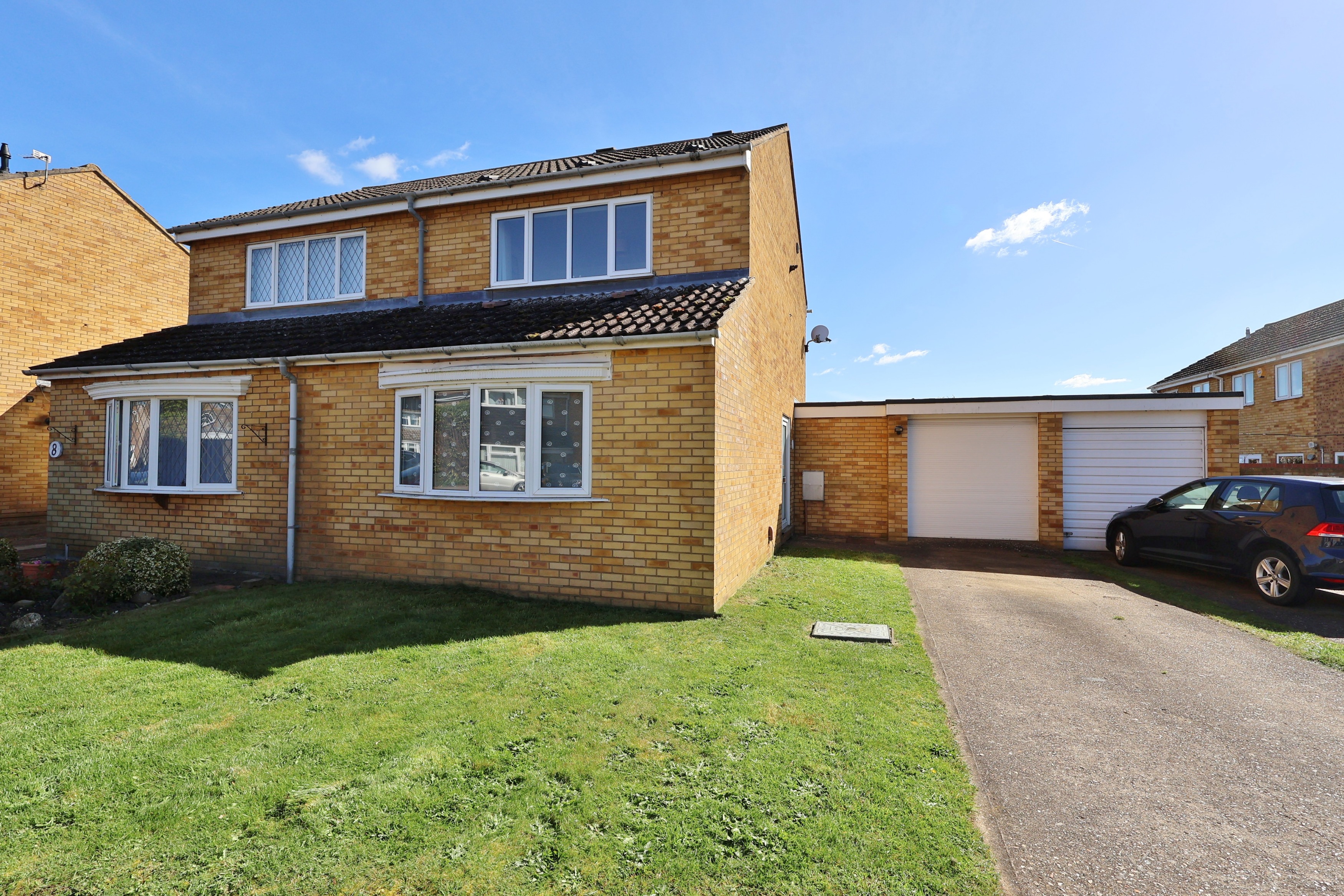 2-bed house on 6, Manor Close, Langford, £325,000