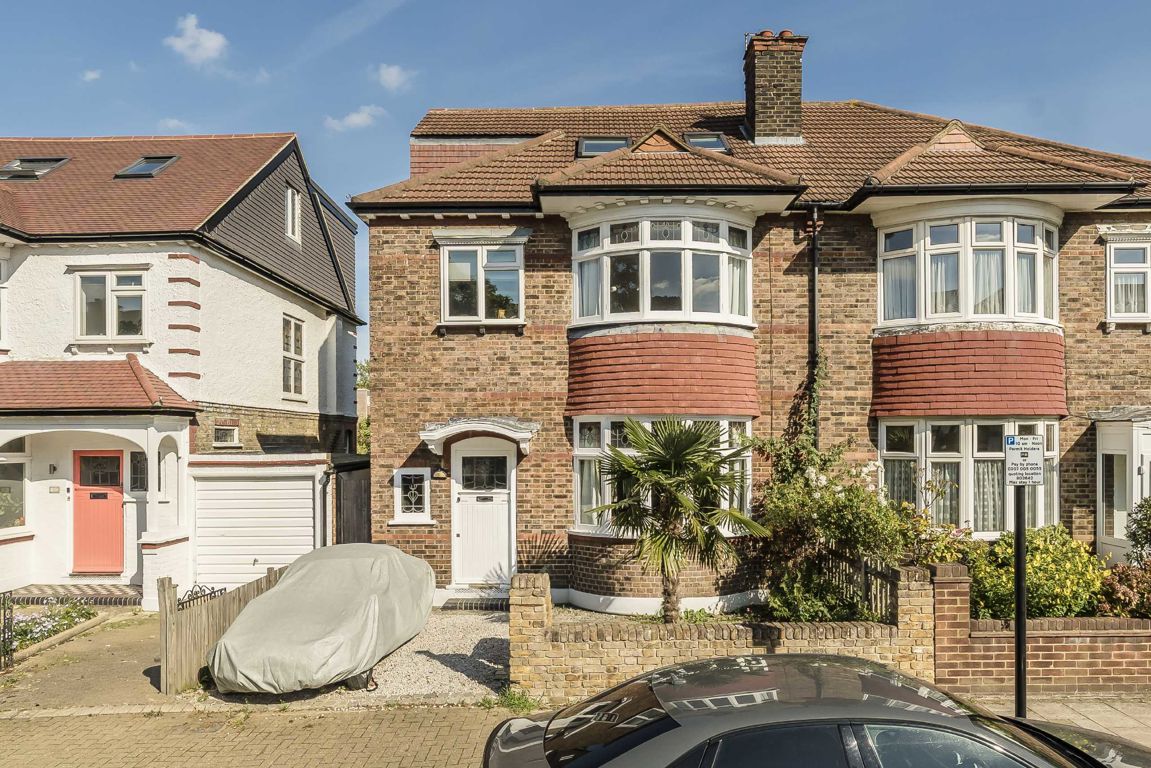 5 bedroom property for sale 0