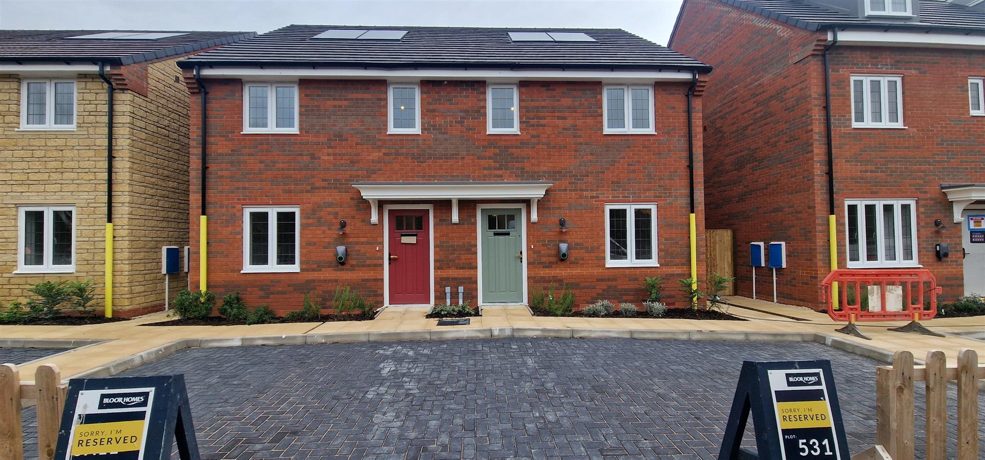 25, Strawberry Fields, Chippenham photo 2