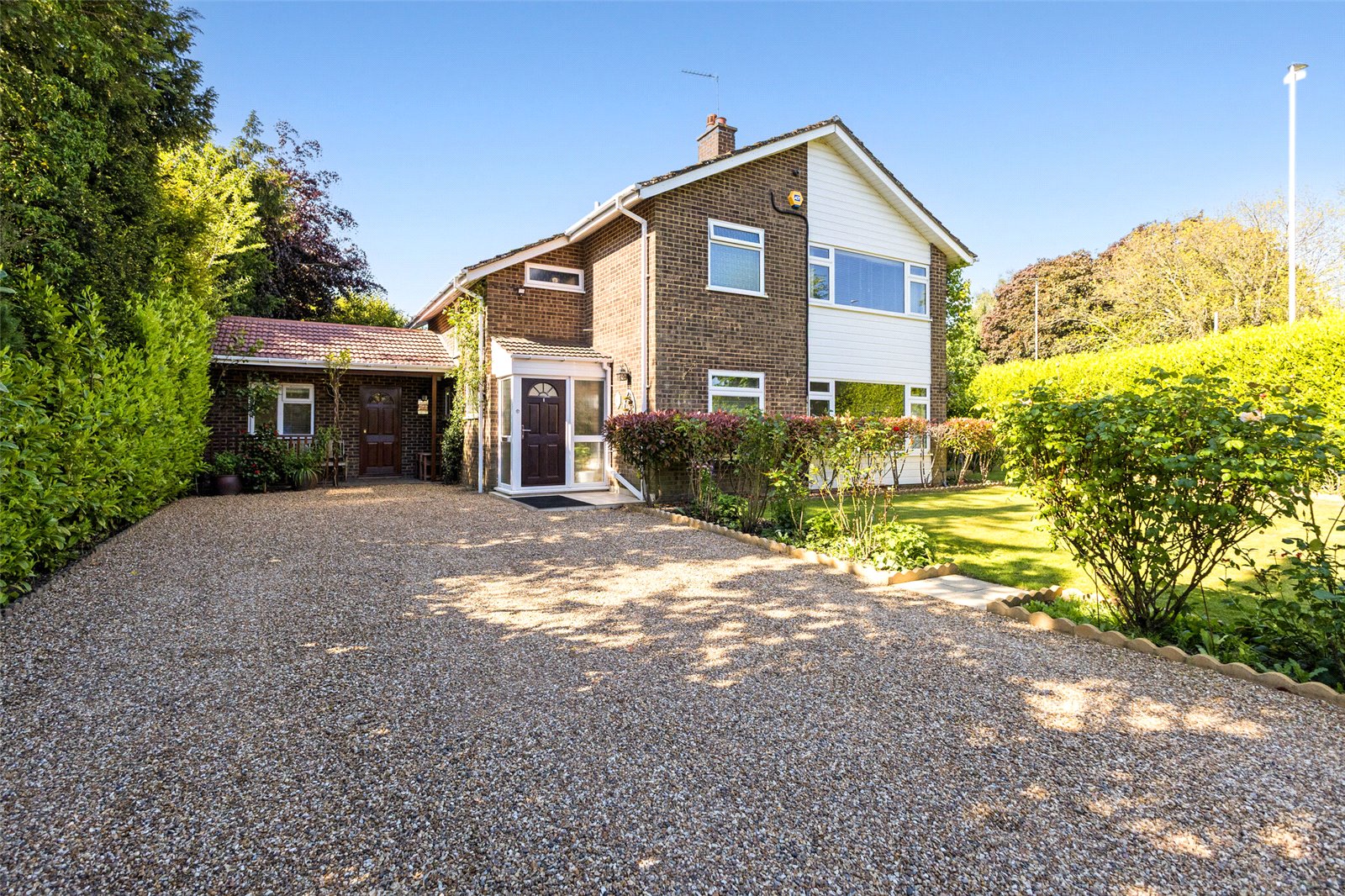 5 bedroom maisonette for sale