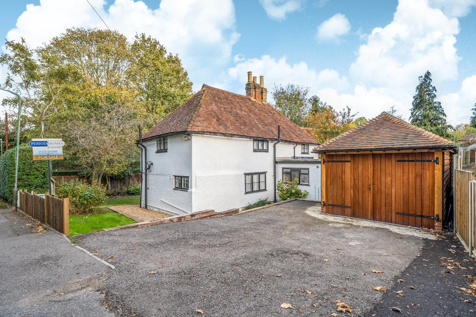 3-bed house on Little Buckland Cottage, Buckland Lane, Maidstone, £550,000