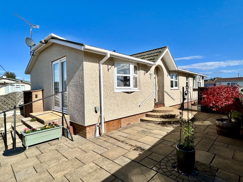 2-bed caravan on 4a, Old Willow Road, Muxton, £140,000