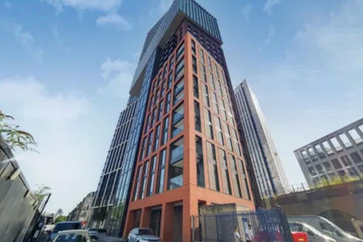 3 bedroom flat for sale 0