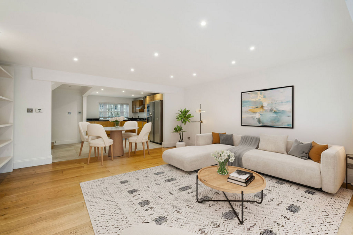 4 bedroom terraced house for sale 0