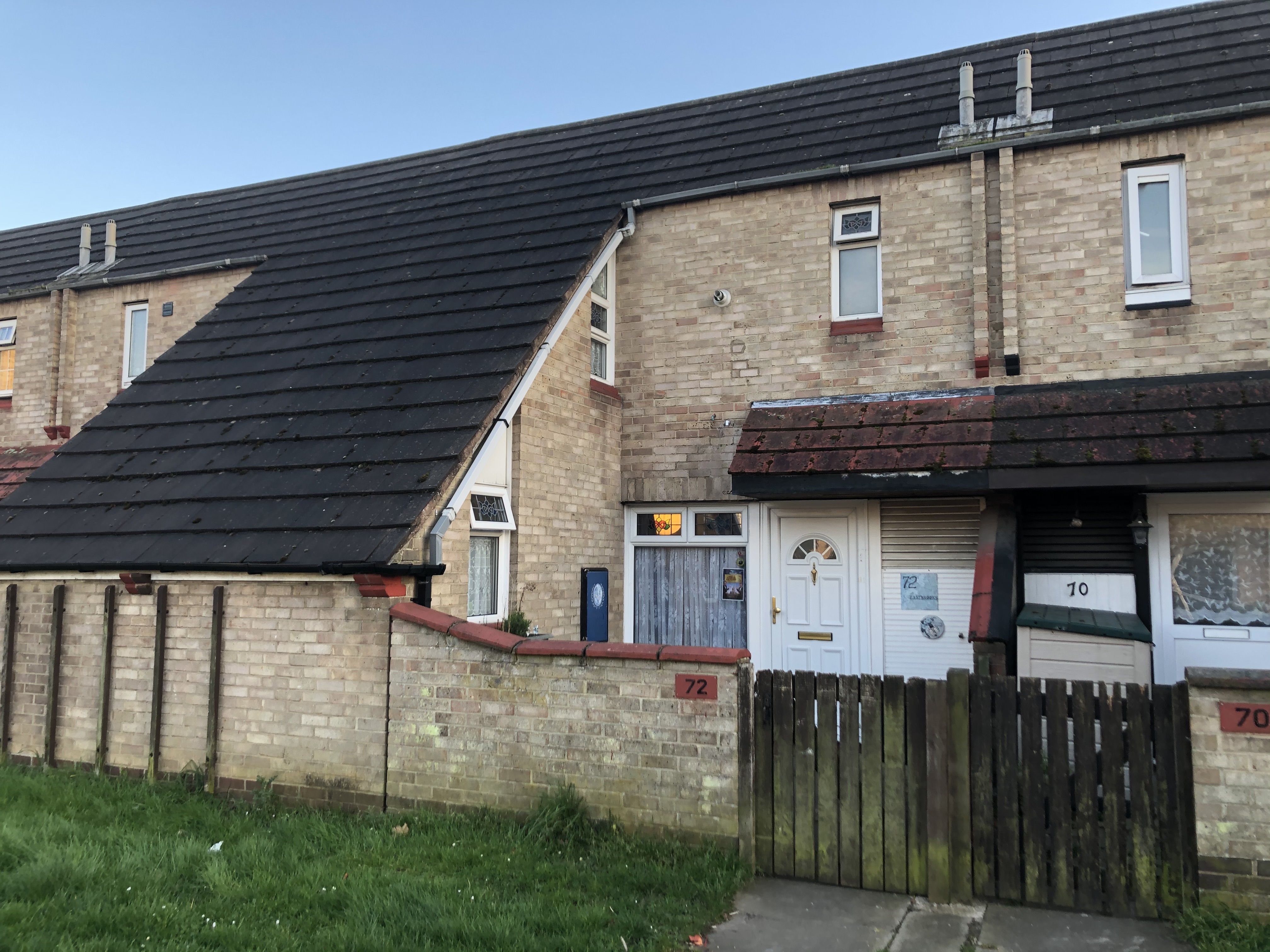 72, Basildon photo 4