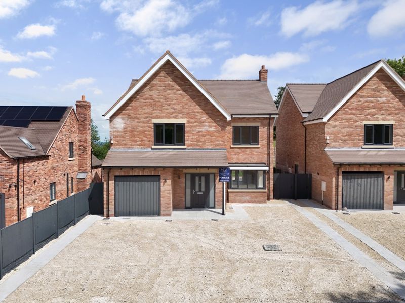 8 bedroom detached new house for sale 0