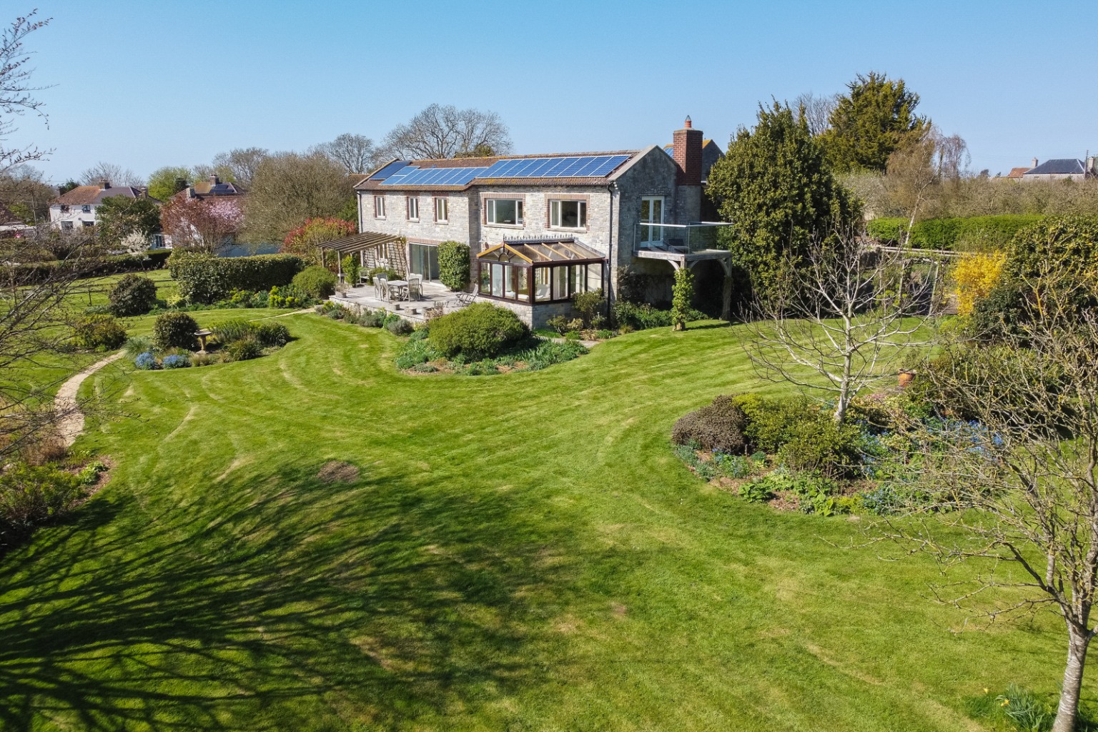 5 bedroom detached house for sale 0