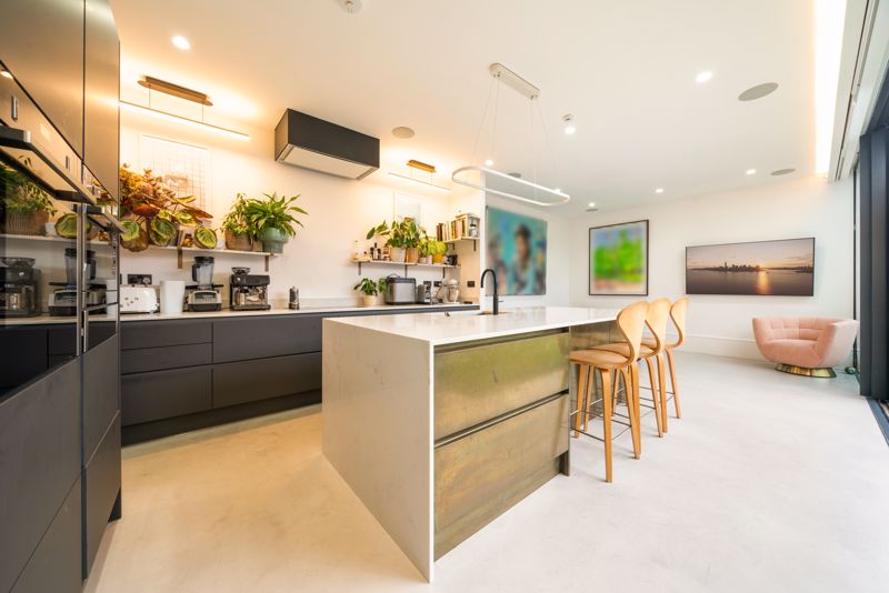 5 bedroom terraced house for sale 0