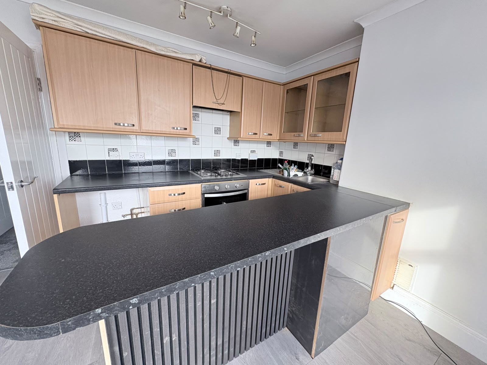 Flat 2, 20, Susans Road, Eastbourne photo 4