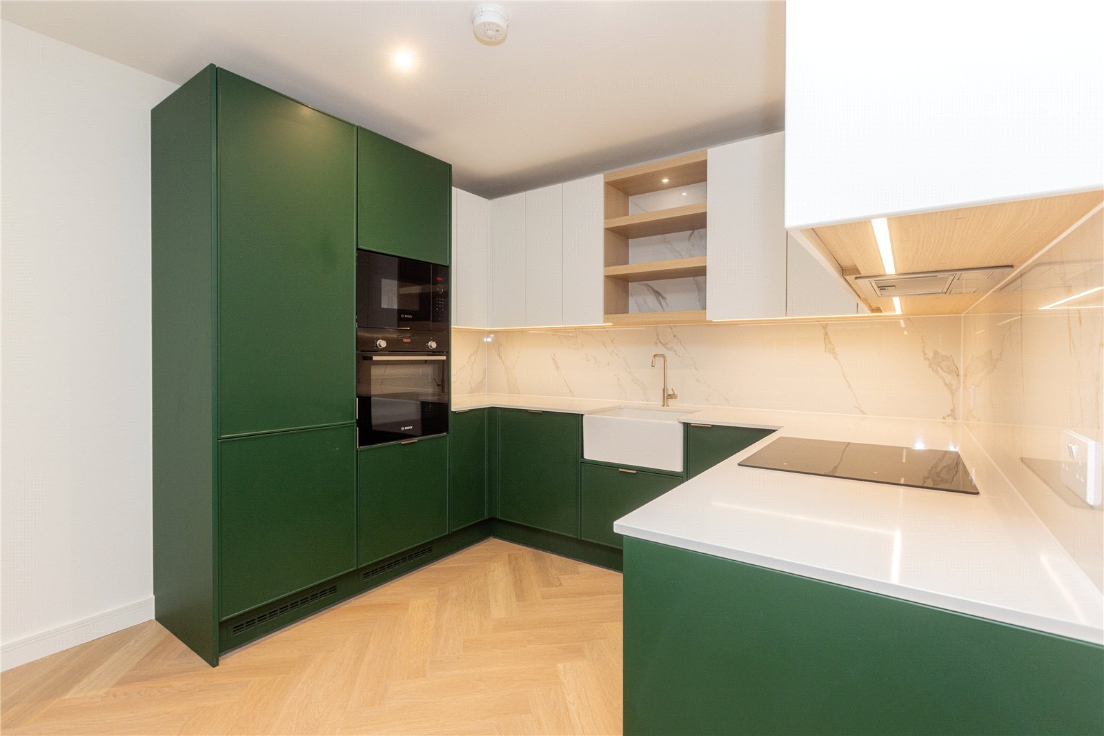Flat 40, Bower House, 4, Henshaw Parade, London photo 5