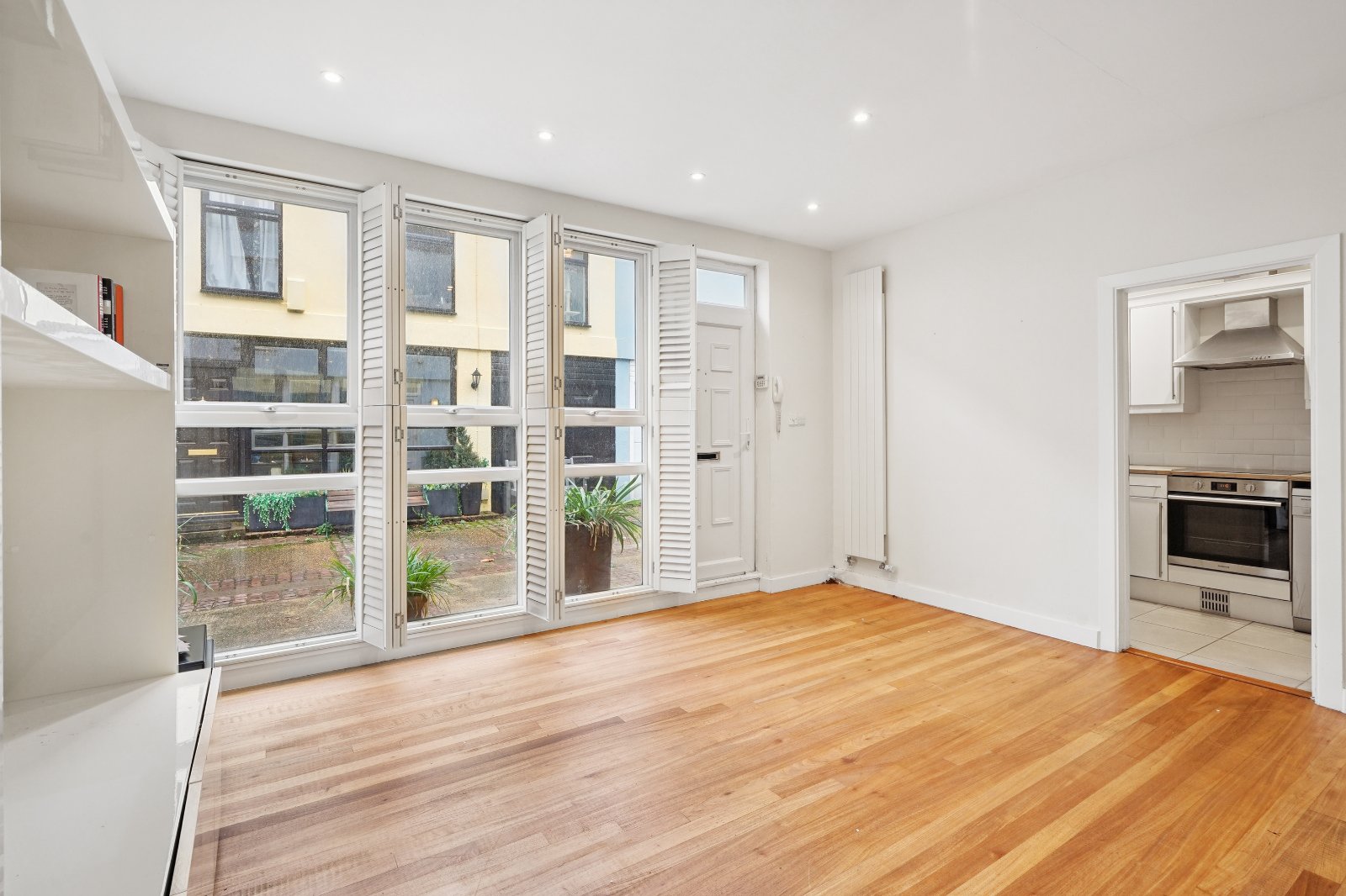 3 bedroom terraced house for sale 0