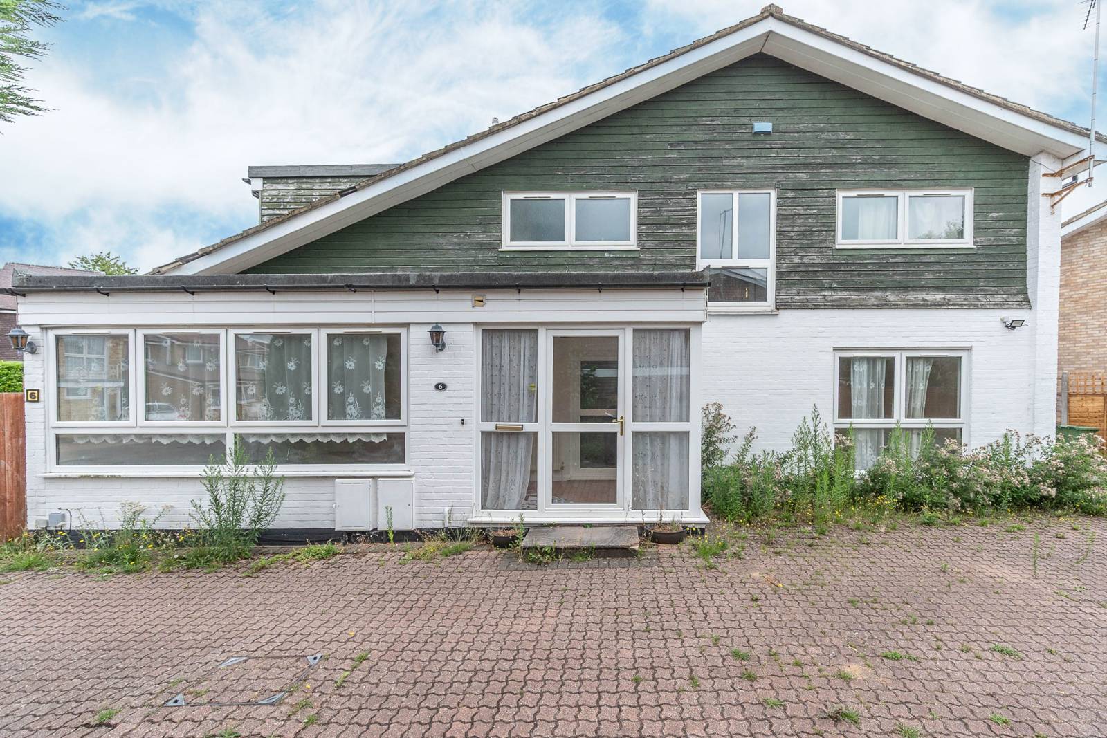 4 bedroom detached house for sale 0