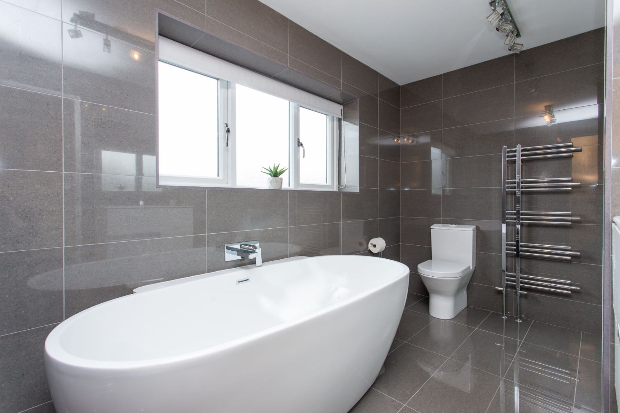 Photos of Cornwallis Avenue, Folkestone CT19 64548237 PrimeLocation