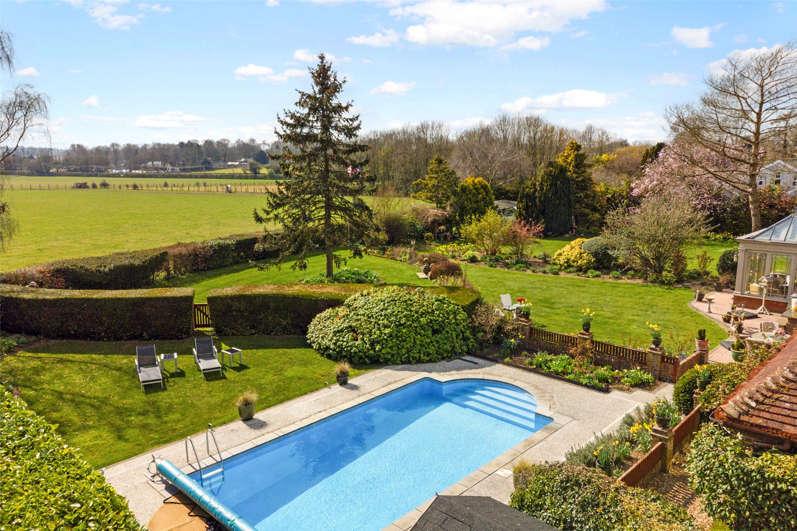 5 bedroom detached house for sale 0