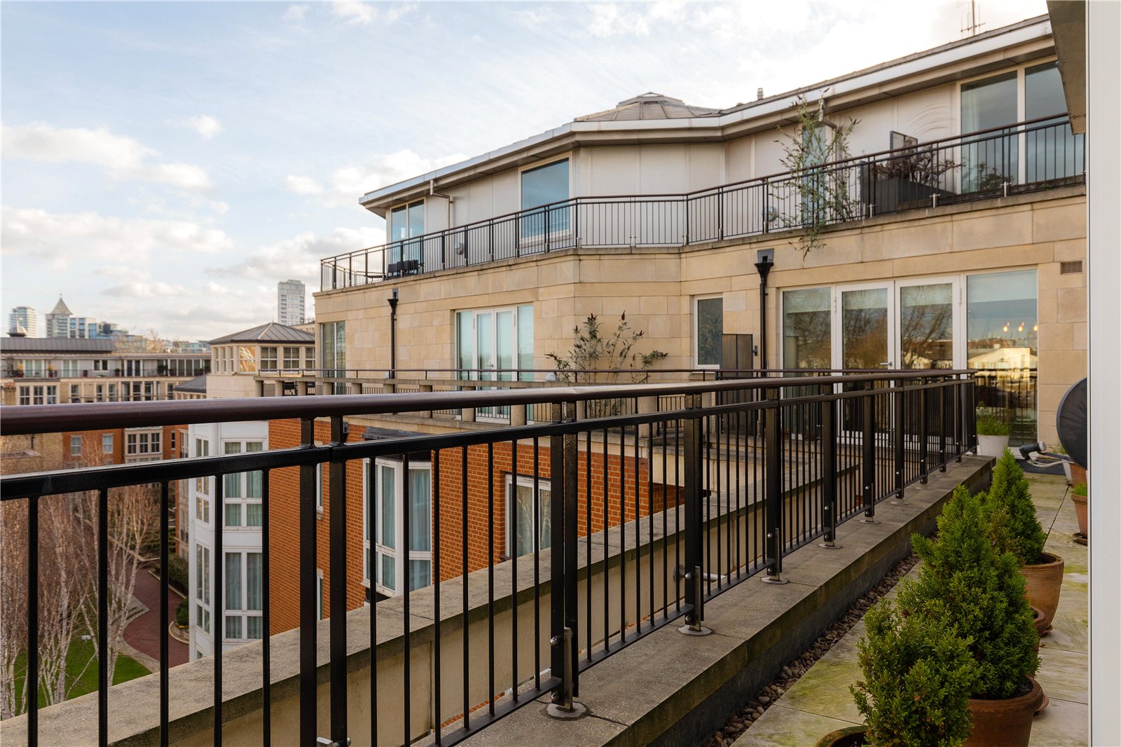 Photos of Benham House, Coleridge Gardens, 552 Kings Road, Kings